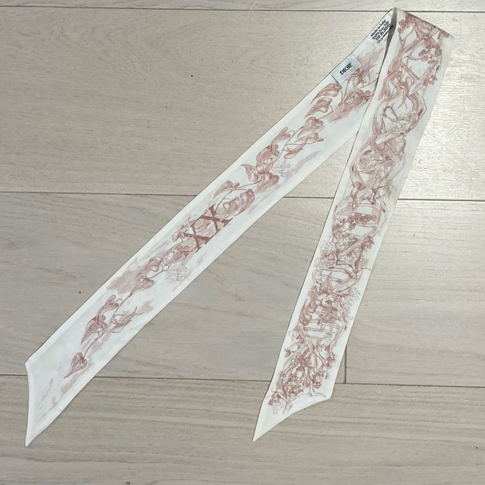 Christian Dior Mitzah Scarf - Picture 3 of 7